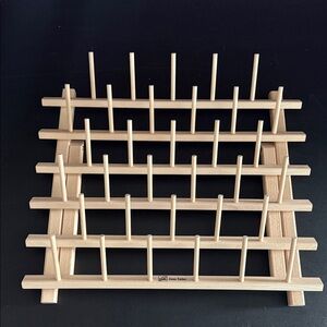 June Tailor 33 Thread Holder / Thread Organizer